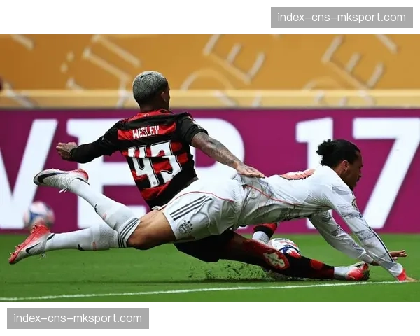 新星观察：埃因霍温小将在欧冠中的表现引发豪门关注